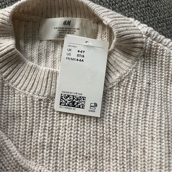 Bundle of NWT H&M Sweaters (Christmas) - Picture 2 of 3